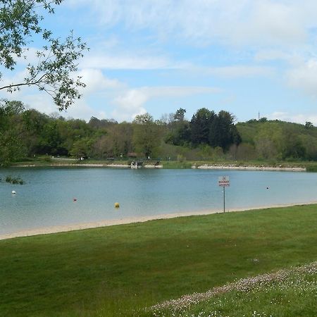Camping Du Moulin Hotell Meyrieu-les-Etangs Exteriör bild